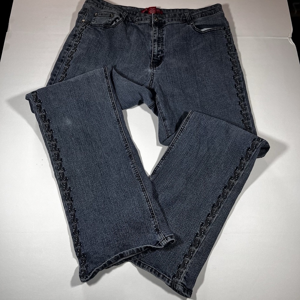 Cosmopolitan Jeanswear Women Denim w Decorative embroidered Trim Size 20